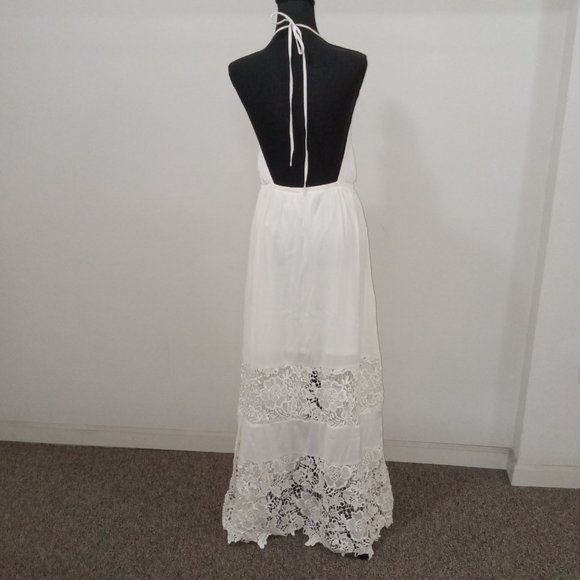 Lulus Dashing Dame White floral islet dress. - Picture 11 of 11